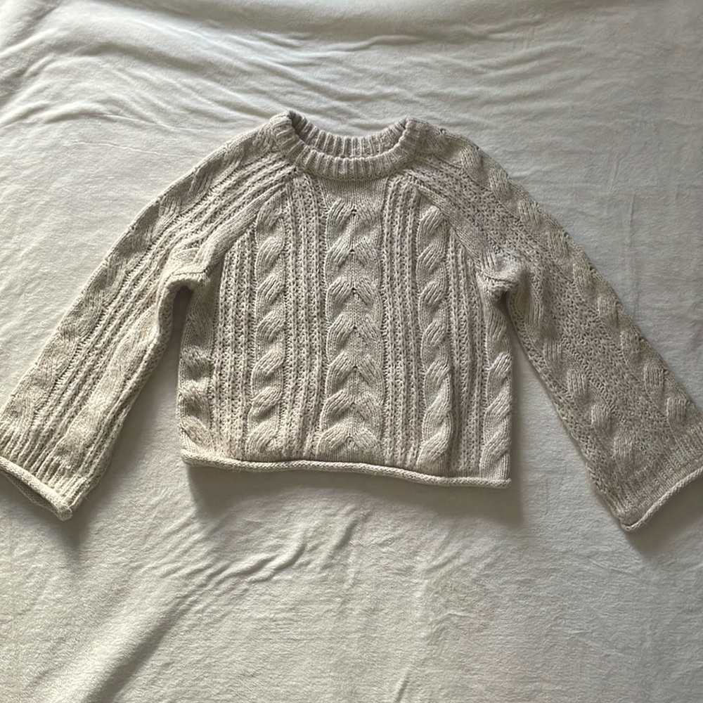 Cropped Wool Sweater Flare Sleeves